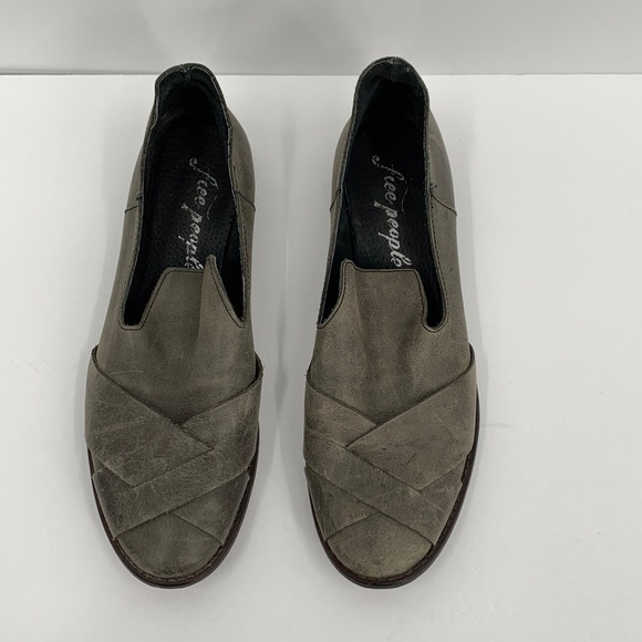 Free People leather distressed gray taupe loafers shoes slip-on woven flat 38 7 - Picture 4 of 6